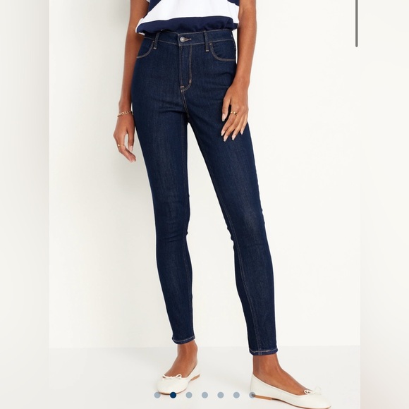 High-Waisted Wow Super-Skinny Jeans - Picture 3 of 7